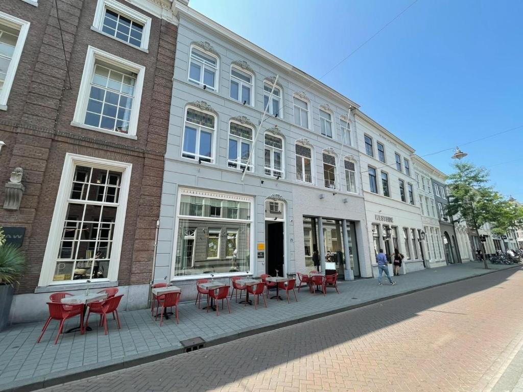 hotels with balcony in Den Bosch