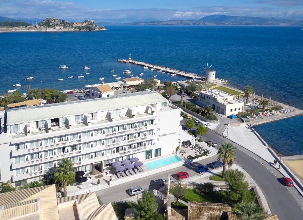 hotels with balcony in Corfu Town