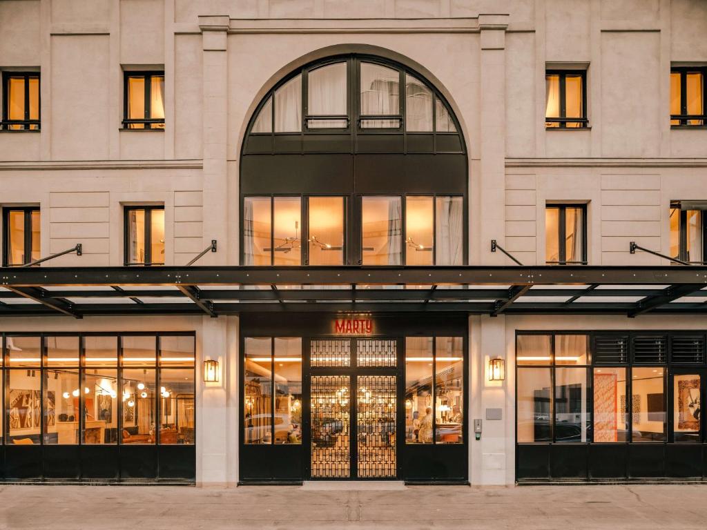 hotels with balcony in Bordeaux