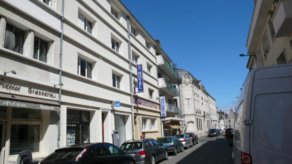 hotels with balcony in Tours