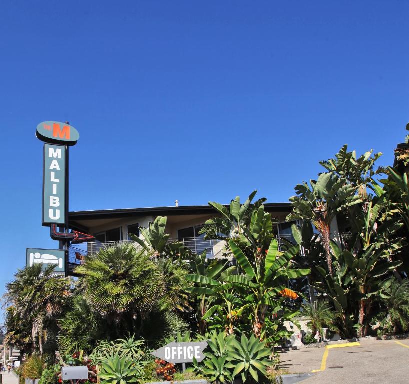 hotels with balcony in Malibu