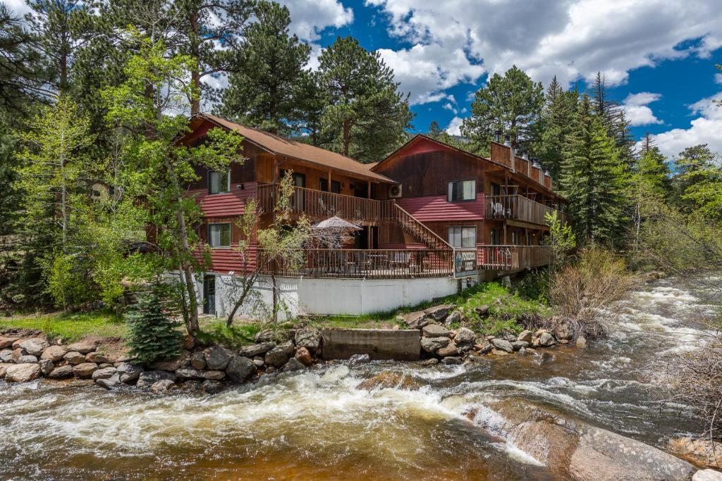 hotels with balcony in Rocky Mountain National Park