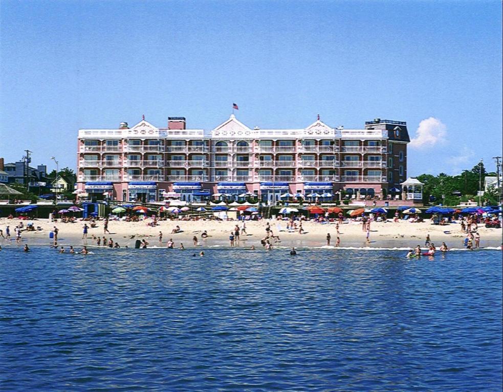 hotels with balcony in Rehoboth Beach