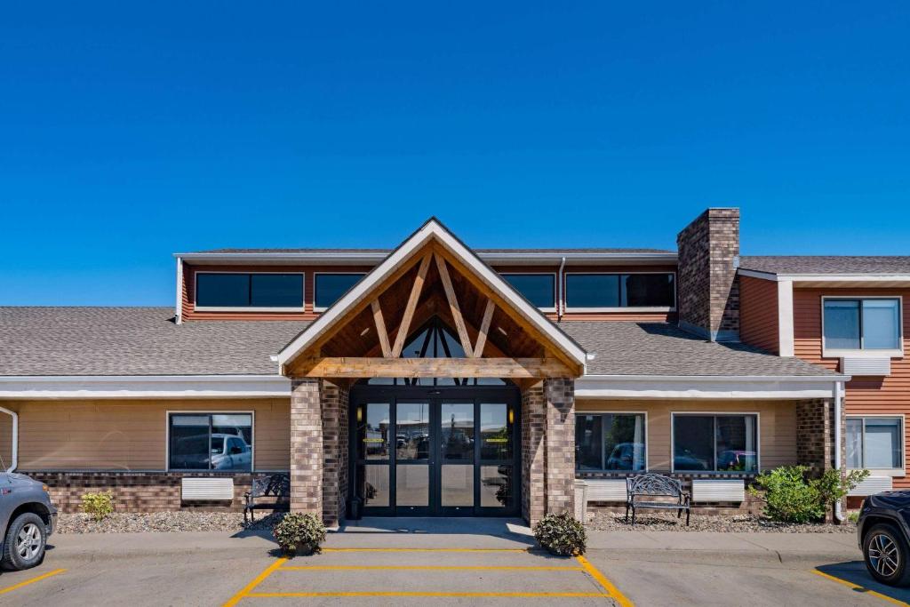 hotels with balcony in South Dakota