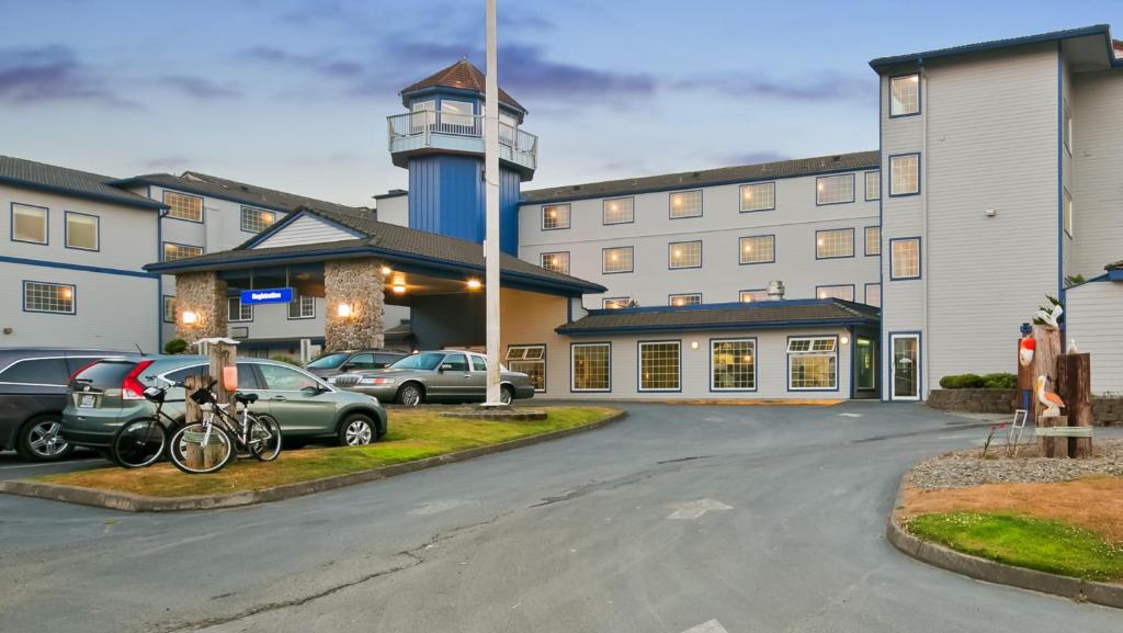 hotels with balcony in Washington Coast