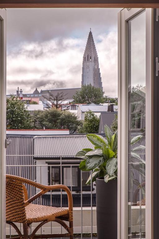 hotels with balcony in Reykjavik