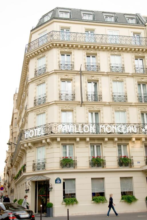 hotels with balcony in Paris