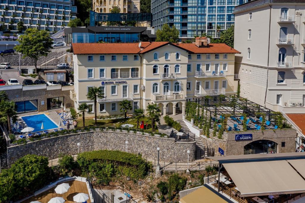 hotels with balcony in Opatija