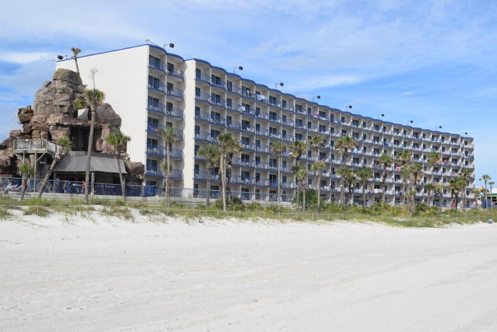 hotels with balcony in Panama City Beach