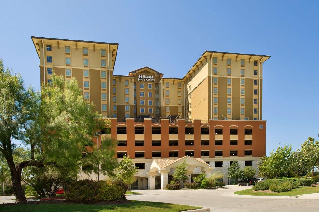 hotels with balcony in San Antonio United States