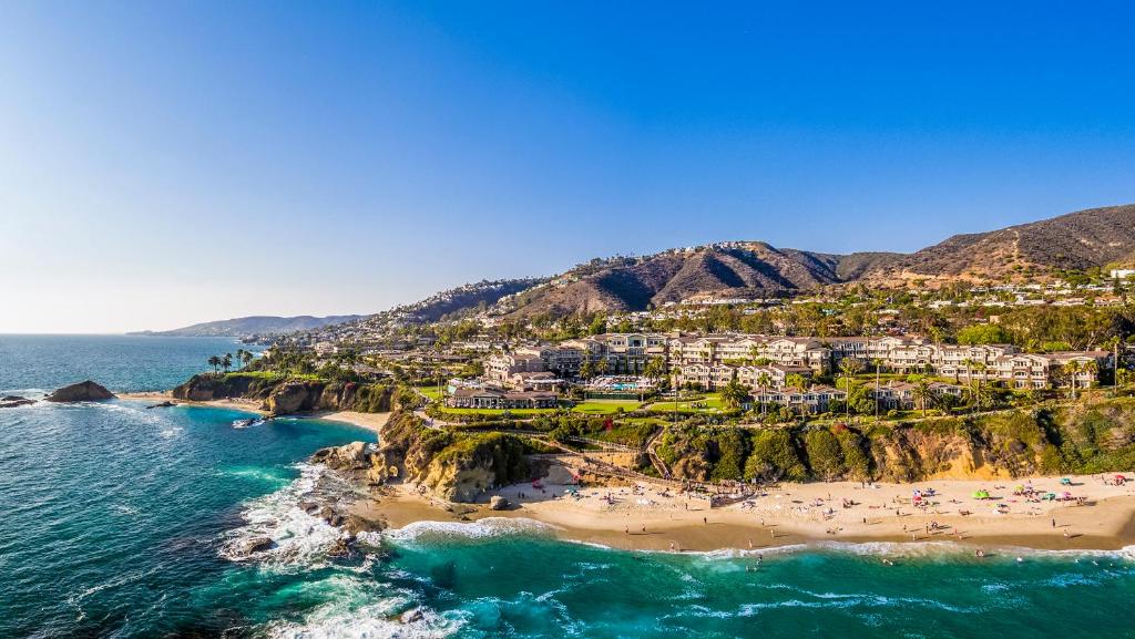 hotels with balcony in Laguna Beach