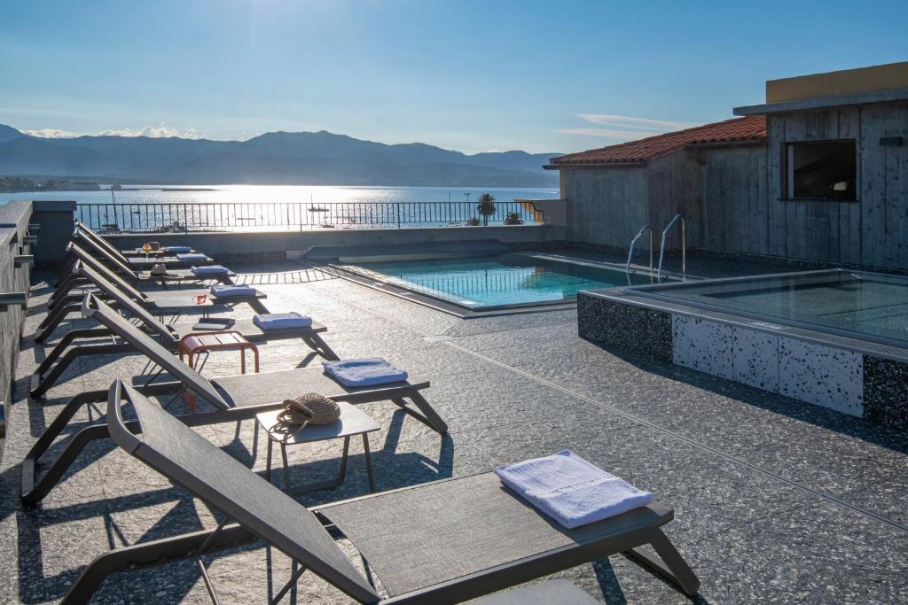 hotels with balcony in Ajaccio