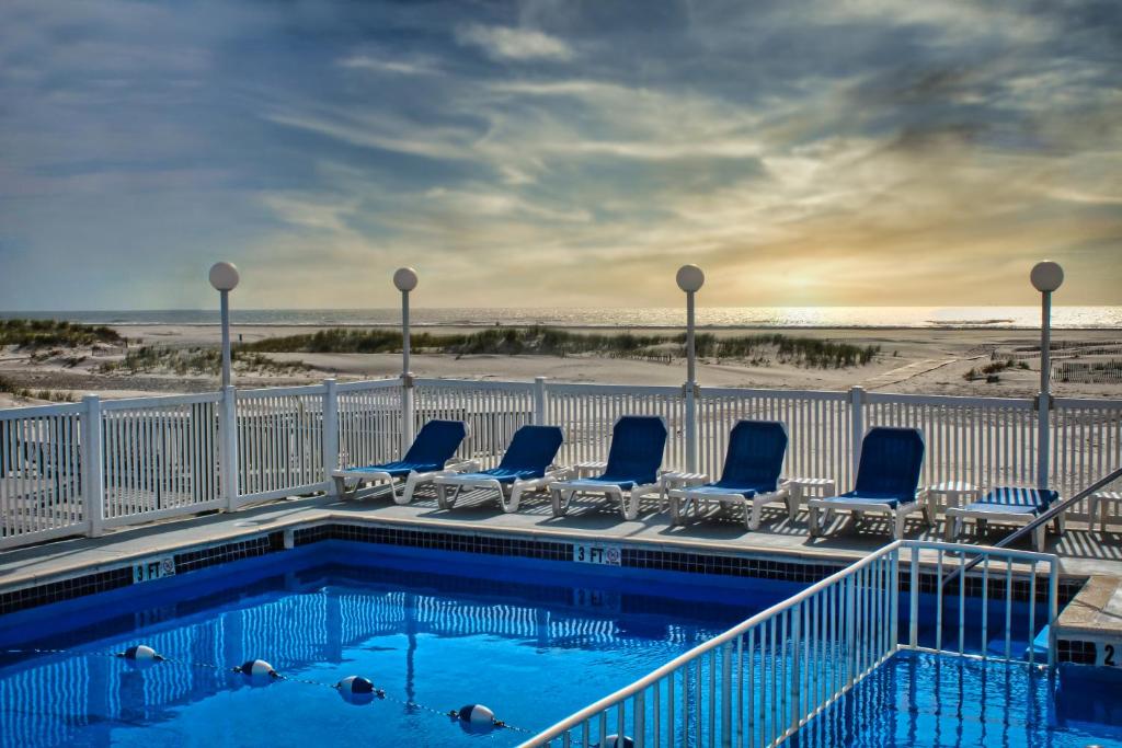 hotels with balcony in Wildwood Crest