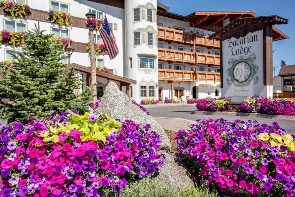 hotels with balcony in Leavenworth United States