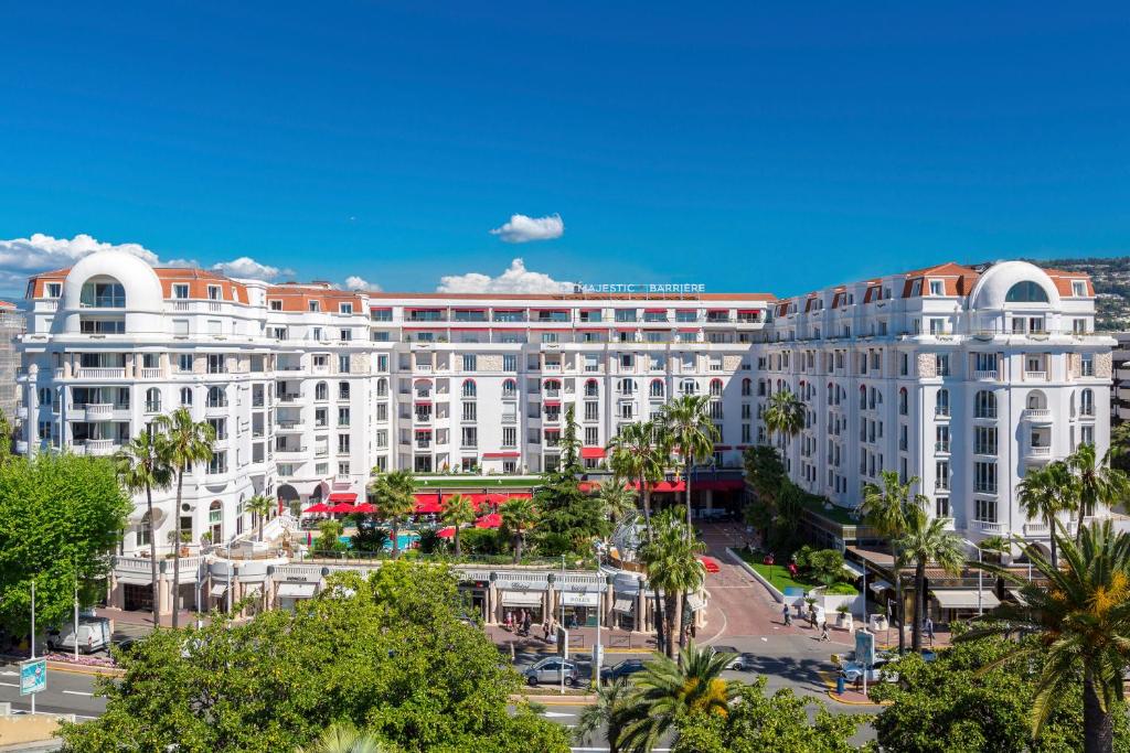 hotels with balcony in Cannes