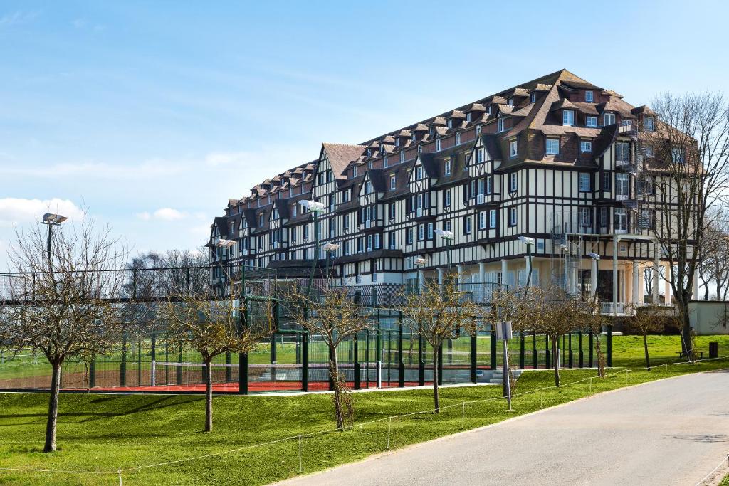 hotels with balcony in Cote Fleurie