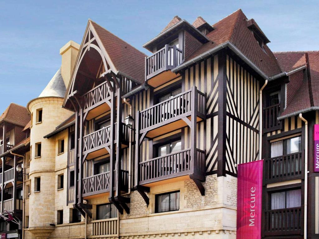 hotels with balcony in Deauville