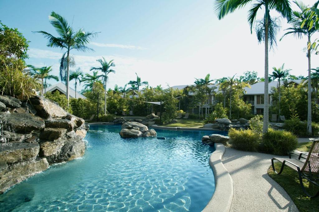 hotels with balcony in Port Douglas