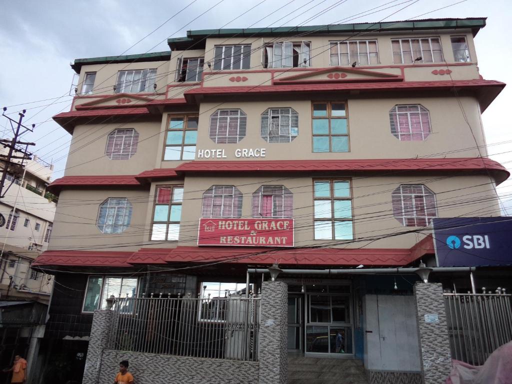 hotels with balcony in Shillong