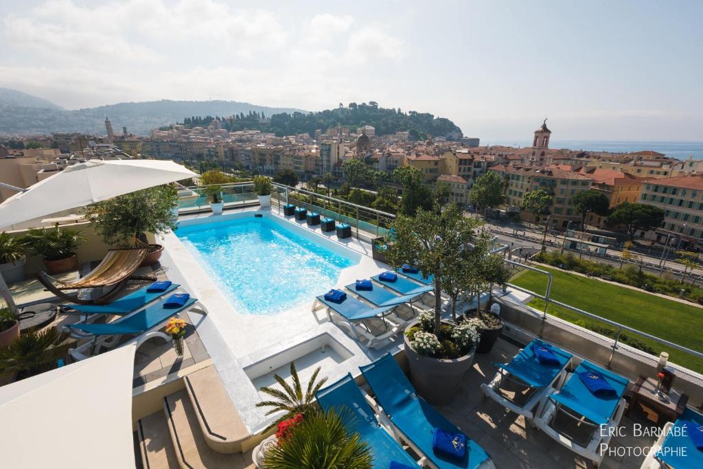 hotels with balcony in Nice Nice Port