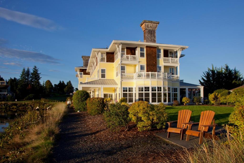 hotels with balcony in Washington State