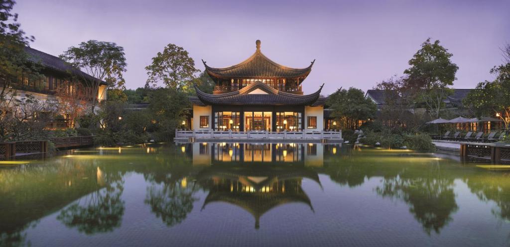 hotels with balcony in Hangzhou