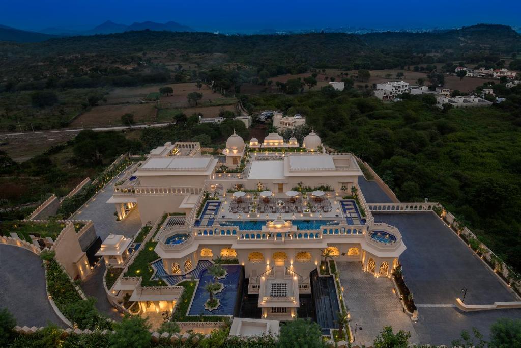 hotels with balcony in Udaipur