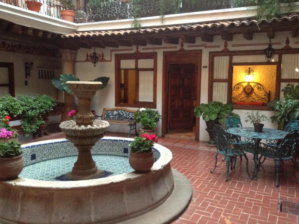 hotels with balcony in Patzcuaro