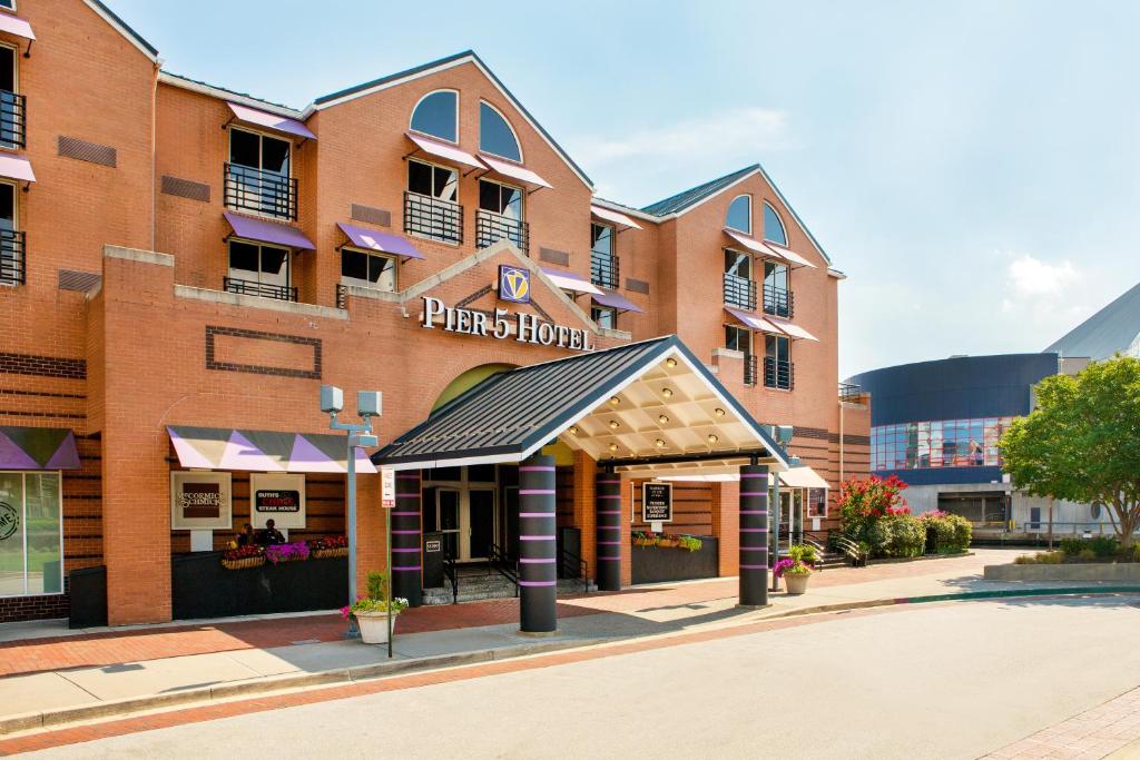 hotels with balcony in Baltimore