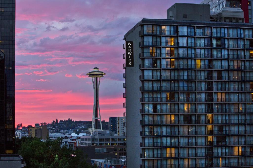 hotels with balcony in Seattle