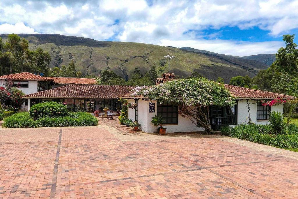 hotels with balcony in Villa De Leyva