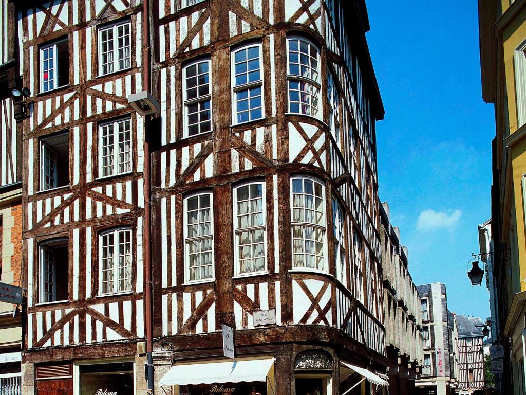 hotels with balcony in Rouen