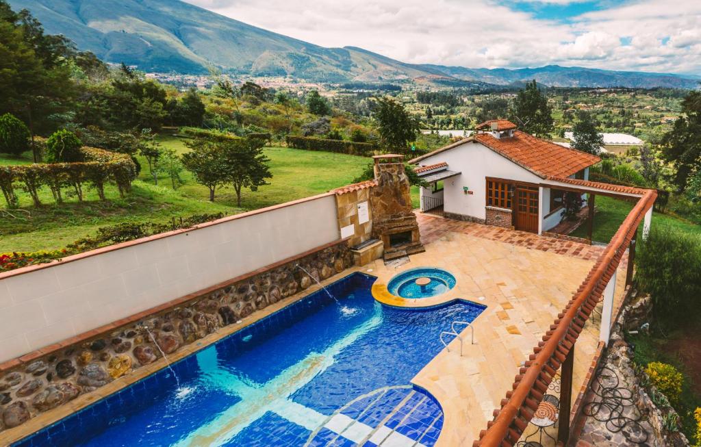 hotels with balcony in Villa De Leyva