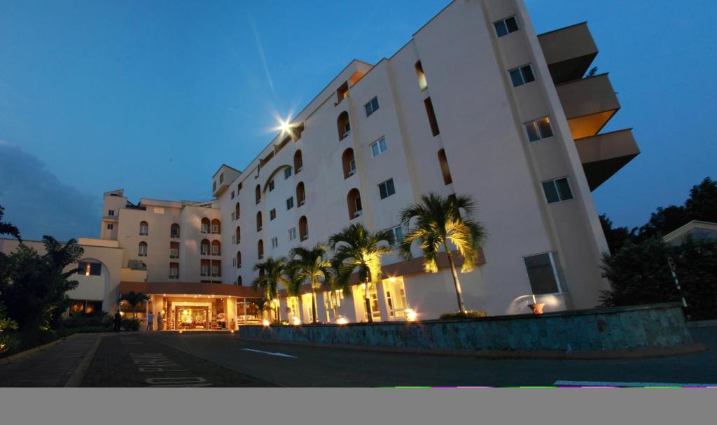 hotels with balcony in Accra