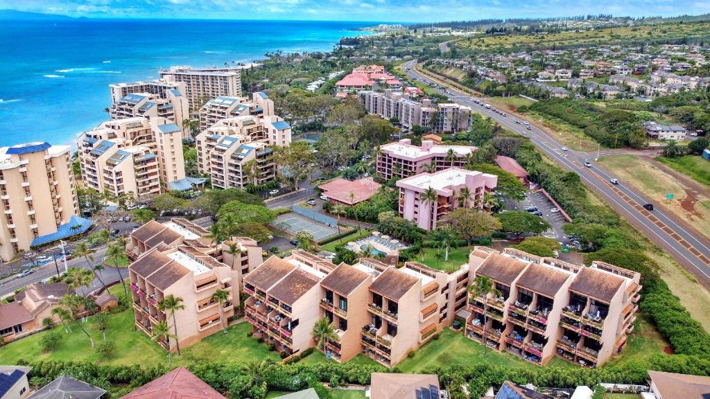 hotels with balcony in Lahaina