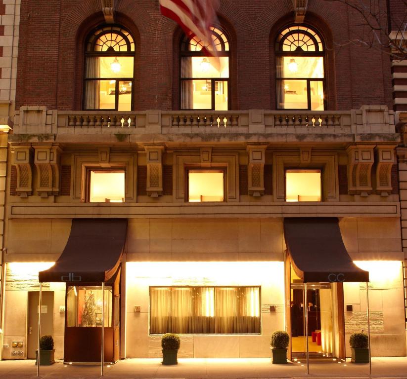 hotels with balcony in New York Midtown