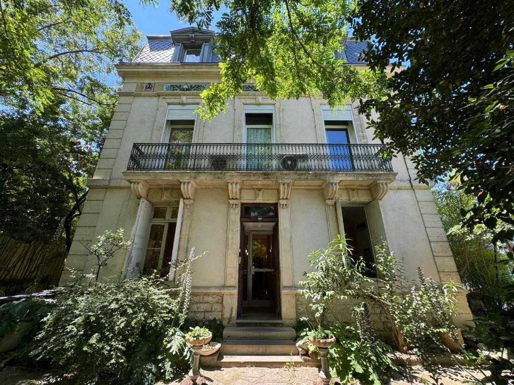 hotels with balcony in Montpellier