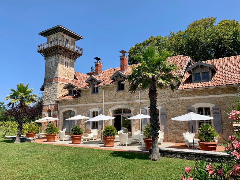 hotels with balcony in Biarritz