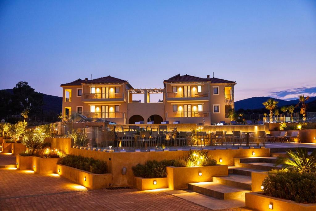 hotels with balcony in Monemvasia