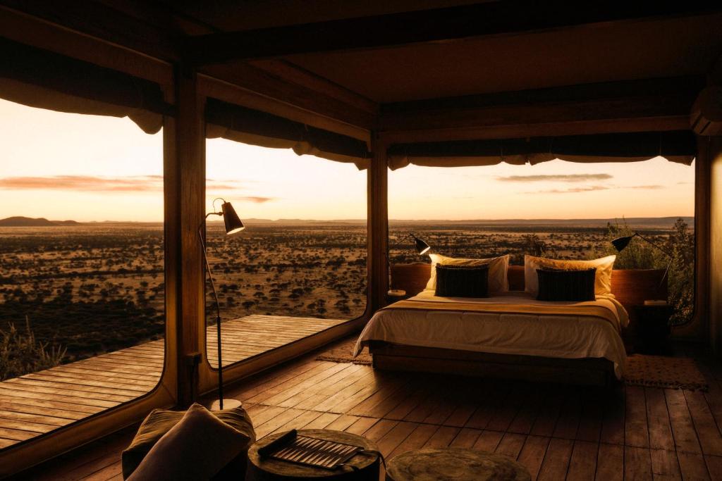 hotels with balcony in Windhoek