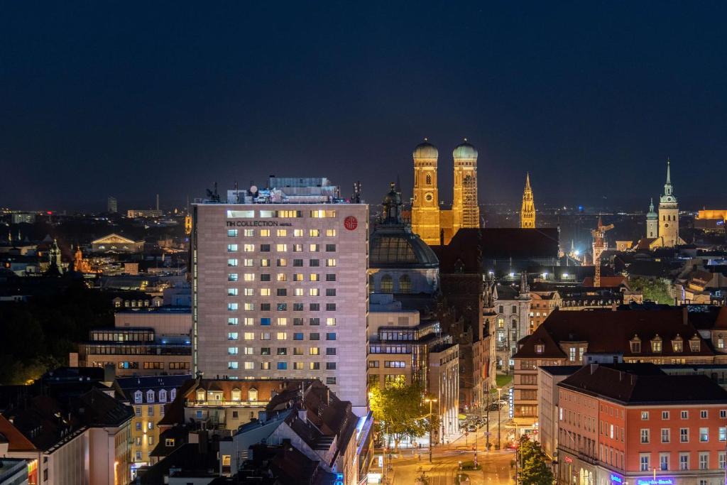 hotels with balcony in Munich