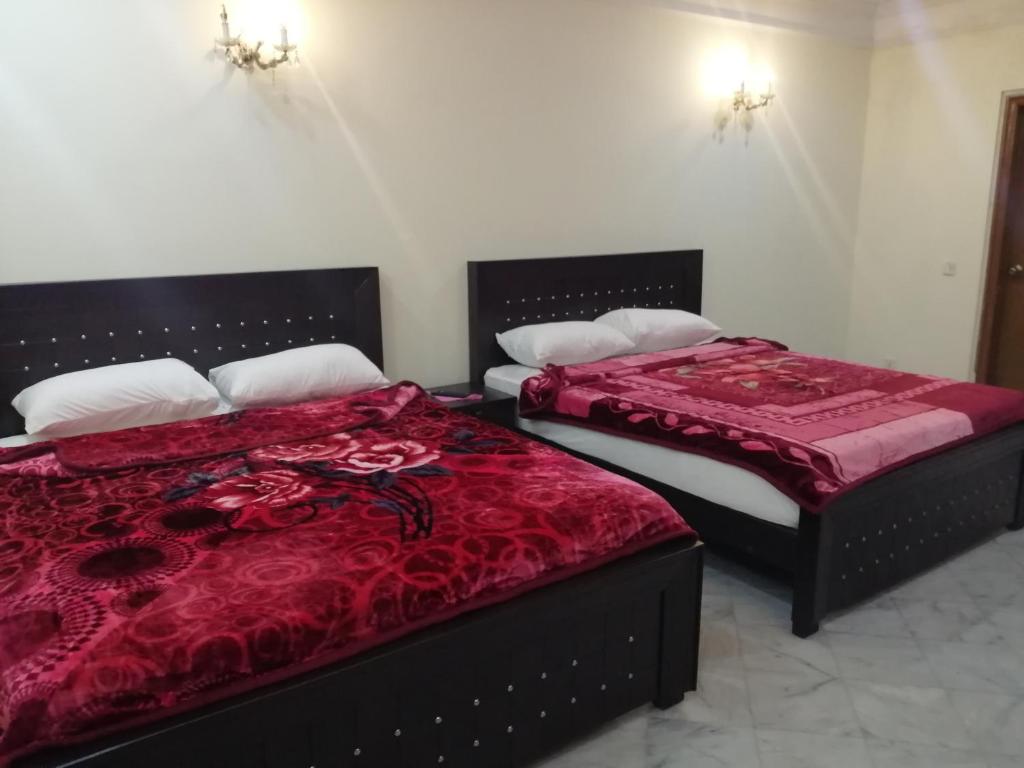 hotels with balcony in Lahore