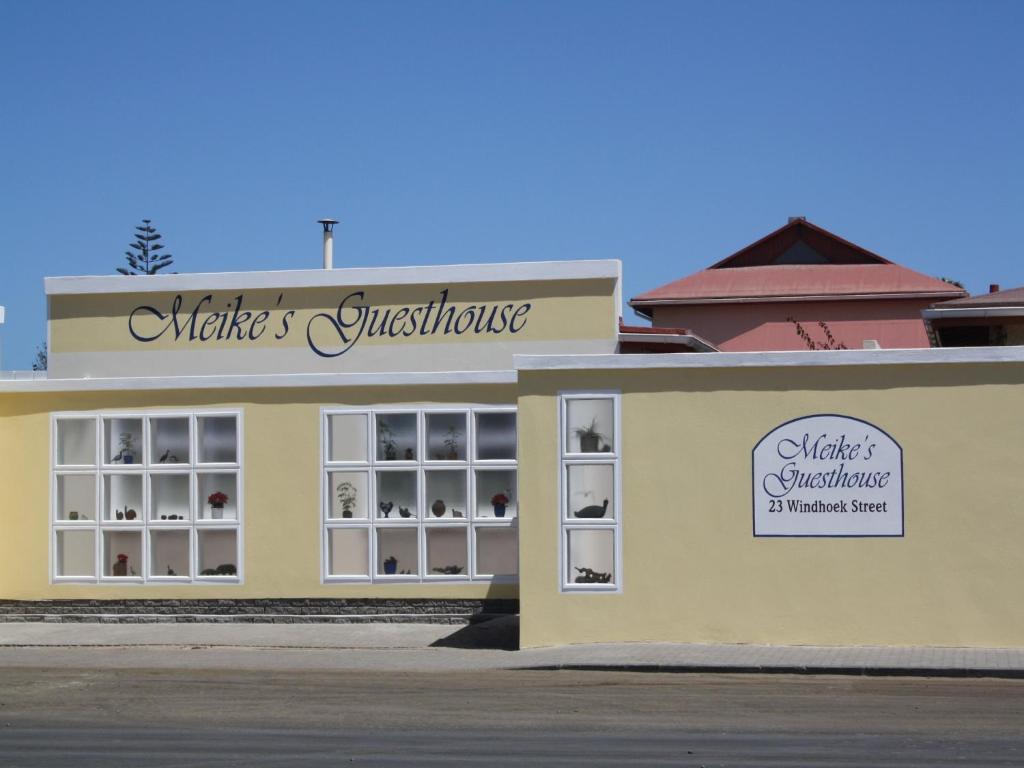 hotels with balcony in Swakopmund