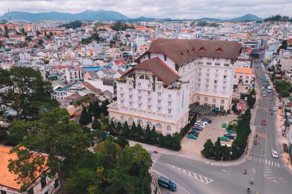 hotels with balcony in Da Lat