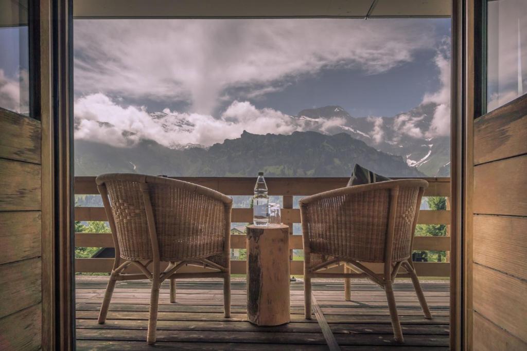 hotels with balcony in Engelberg