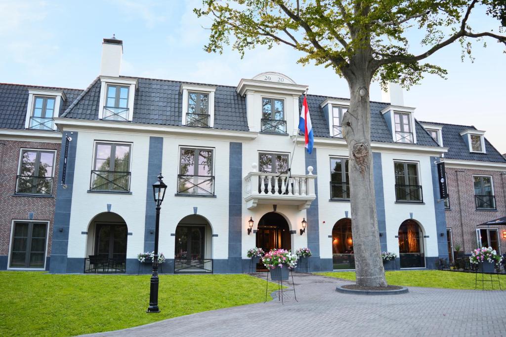 hotels with balcony in Dutch Coast