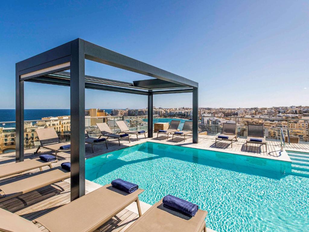 hotels with balcony in Malta