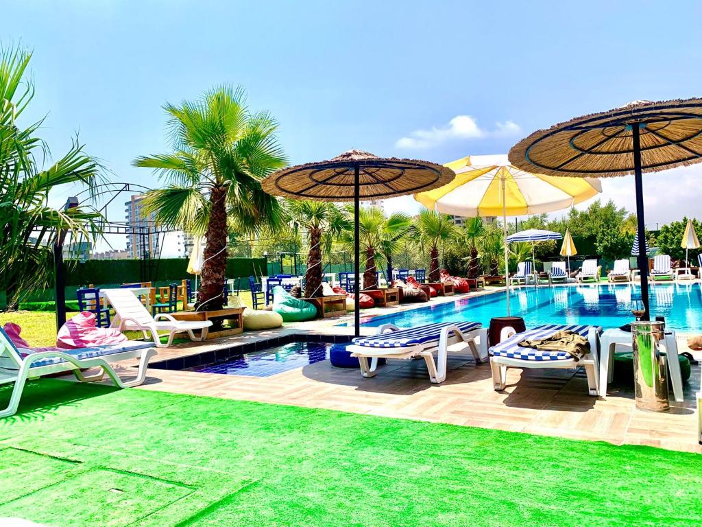 hotels with balcony in Mersin