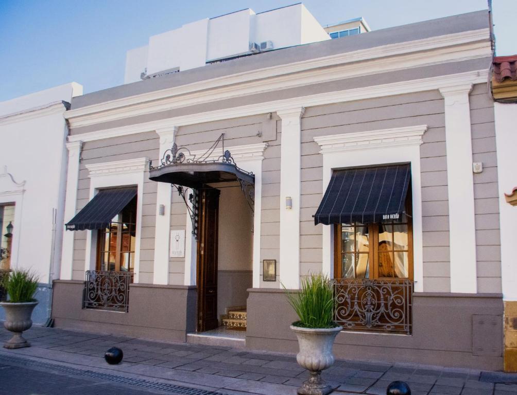 hotels with balcony in Salta Argentina