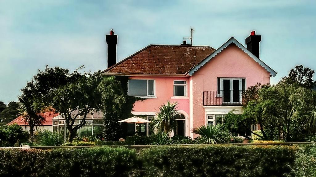 hotels with balcony in Northern Ireland